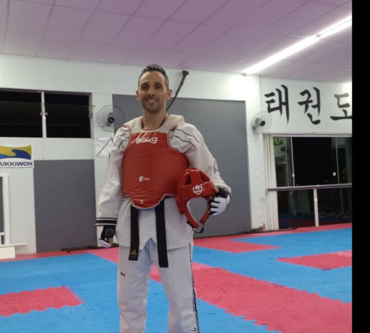  Esportes -  Mestre Camillo far dois testes na Coria do Sul para subir de nvel no Taekwondo