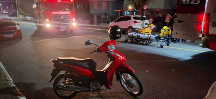 Trnsito -  Ocorrncia de trnsito envolve Honda Biz e EcoSport em Carlos Barbosa